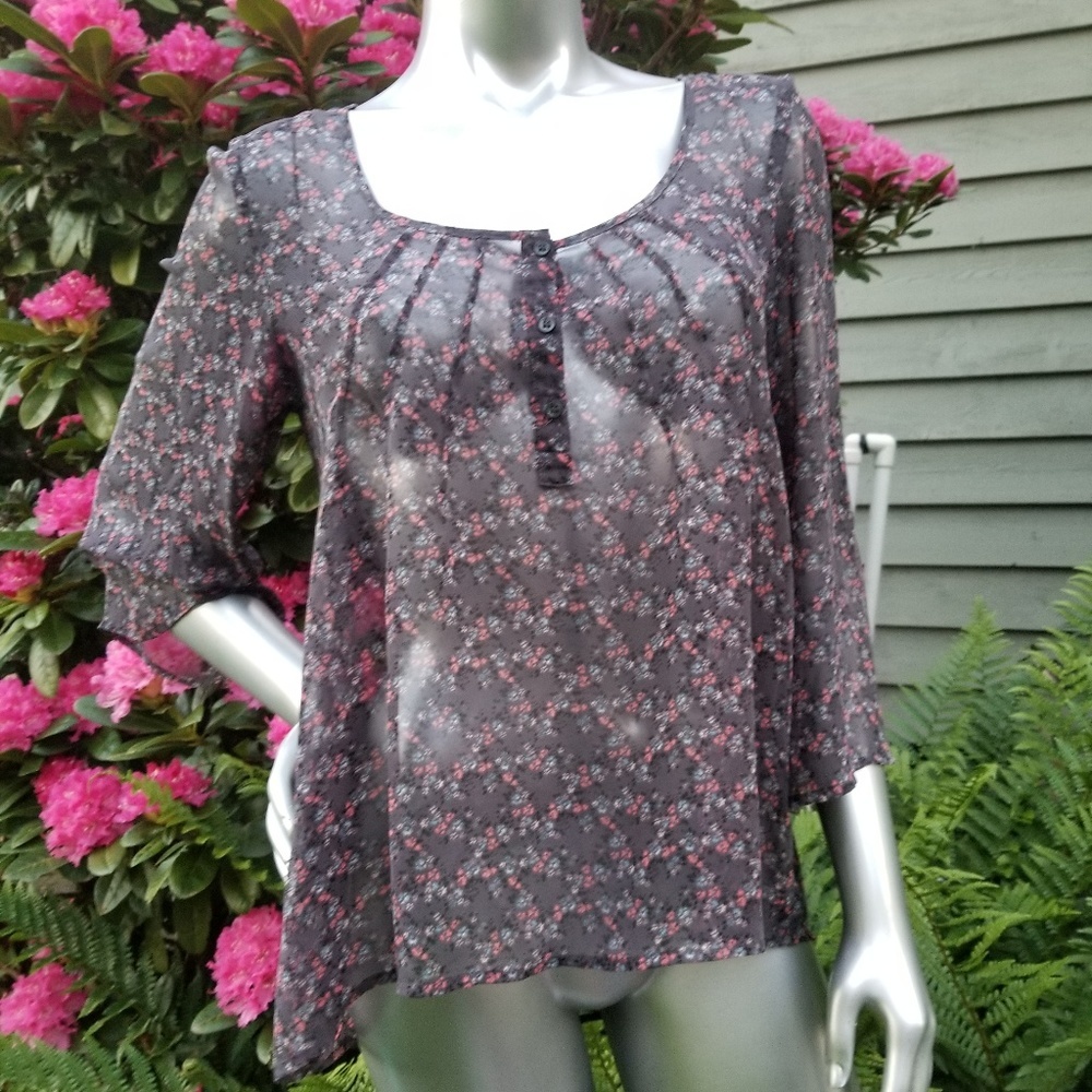 Gray and Pink Floral Susina Sheer Tunic  Medium